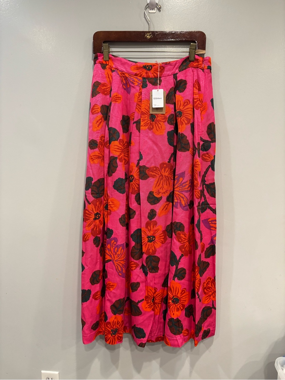 Boden Varsity Pink and Red Floral Pleated Maxi Skirt New - Picture 4 of 9